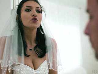 Depreciatory sposa Bella Rolland viene sbattuto sul matrimonio