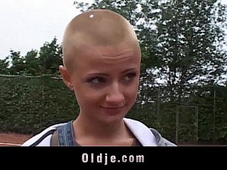 Off colour короткие волосы студент сосание дедушка член