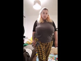 Enorme tieten op tiktok, compilatie