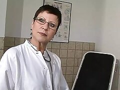 Hot and impatient Milfs enjoy pussy thither toys - 3