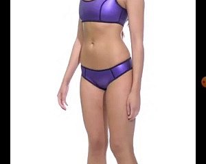 Uji coba bikini seksi