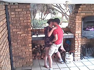 SPYCAM: CC TV Self -Catering Disinodation Pasangan Fucking Di Serambi Depan Rizab Alam