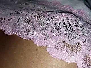 Thawa Madi Munath Penawa hermanastra que se masturba en casa