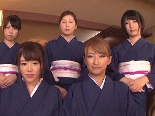 Nosh passionnée sucée par beaucoup de jolies filles japonaises en vidéo POV
