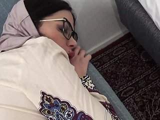 大きなお尻のセクシーな熟女とモロッコのアラブ人ホットポルノ