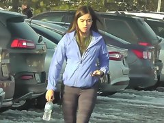 Spandex kolej çörekler kamu boşalma tetikleyebilir