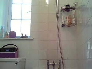 ducha friends with