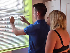 British matured housewife Amy sucks with the addition of fucks