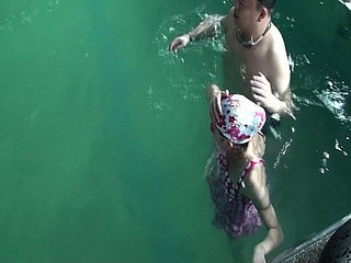 Trung Quốc nóng cụt chân