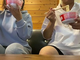 Домашнее свидание с парнем подробнее: ......