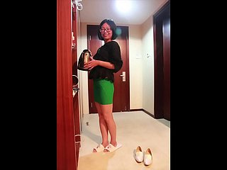 Verlegen geile Chinese nerd krijgt creampie