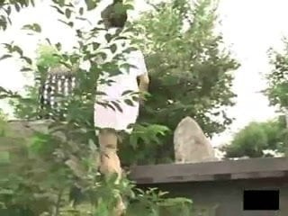 ایشیائی لڑکیوں کے سفر پر موڑنے