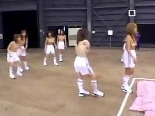サッカーは、より興味深く、楽しいです日本でPACKMANS