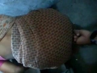 يتلمس العودة للخادمة