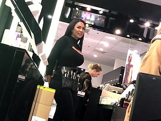 HOTTEST Dominate MILF Anent Pain in the neck With SPANDEX