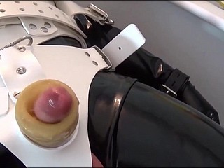 Scarlet Harpy respecting der Klinik (5) mit Frau C